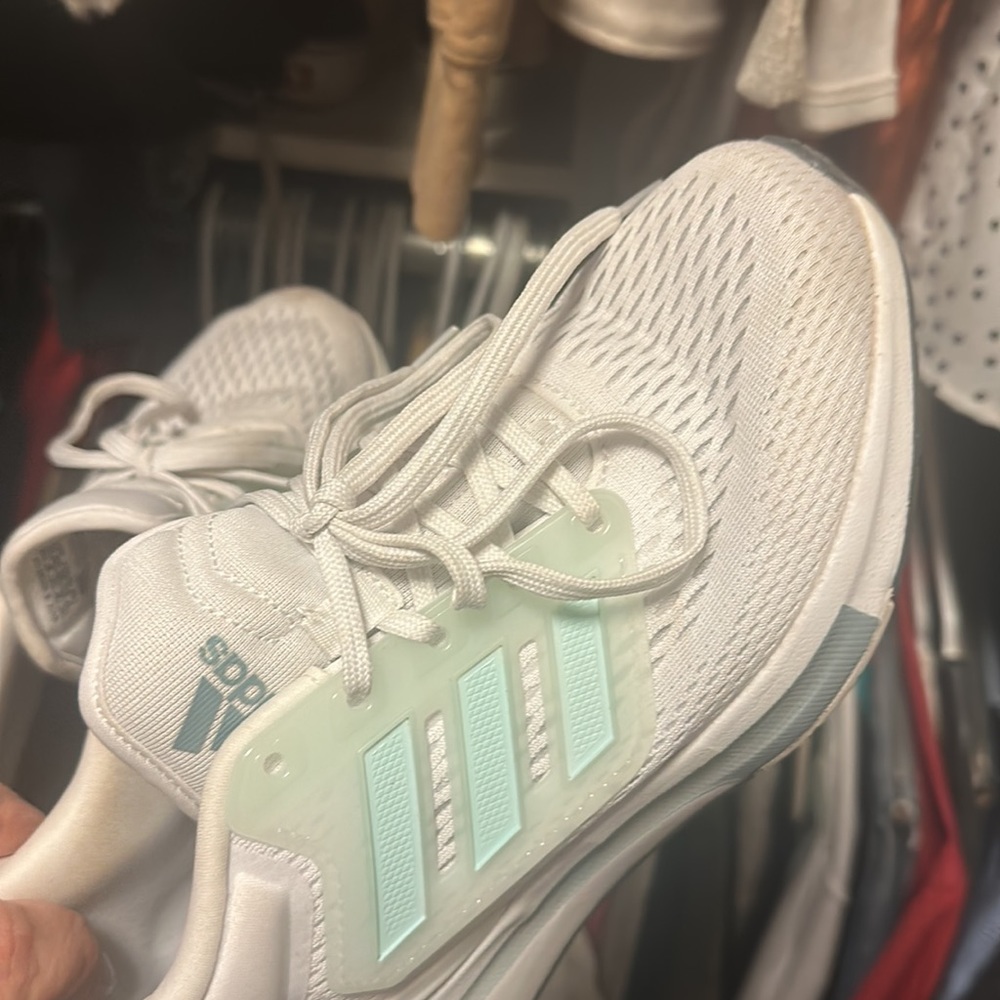 Adidas - Picture 4 of 4